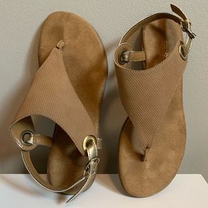 Aerosoles tan/beige sandals